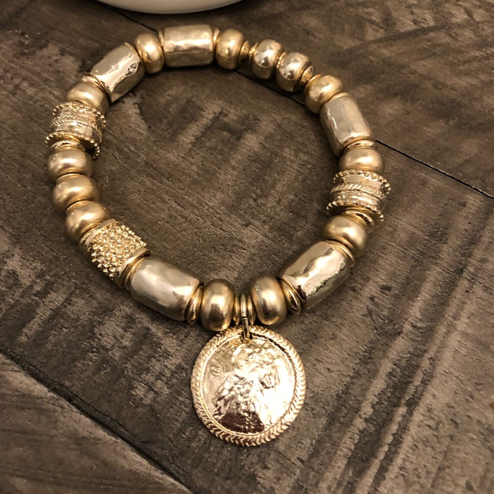 Chico’s Elastic Bracelet